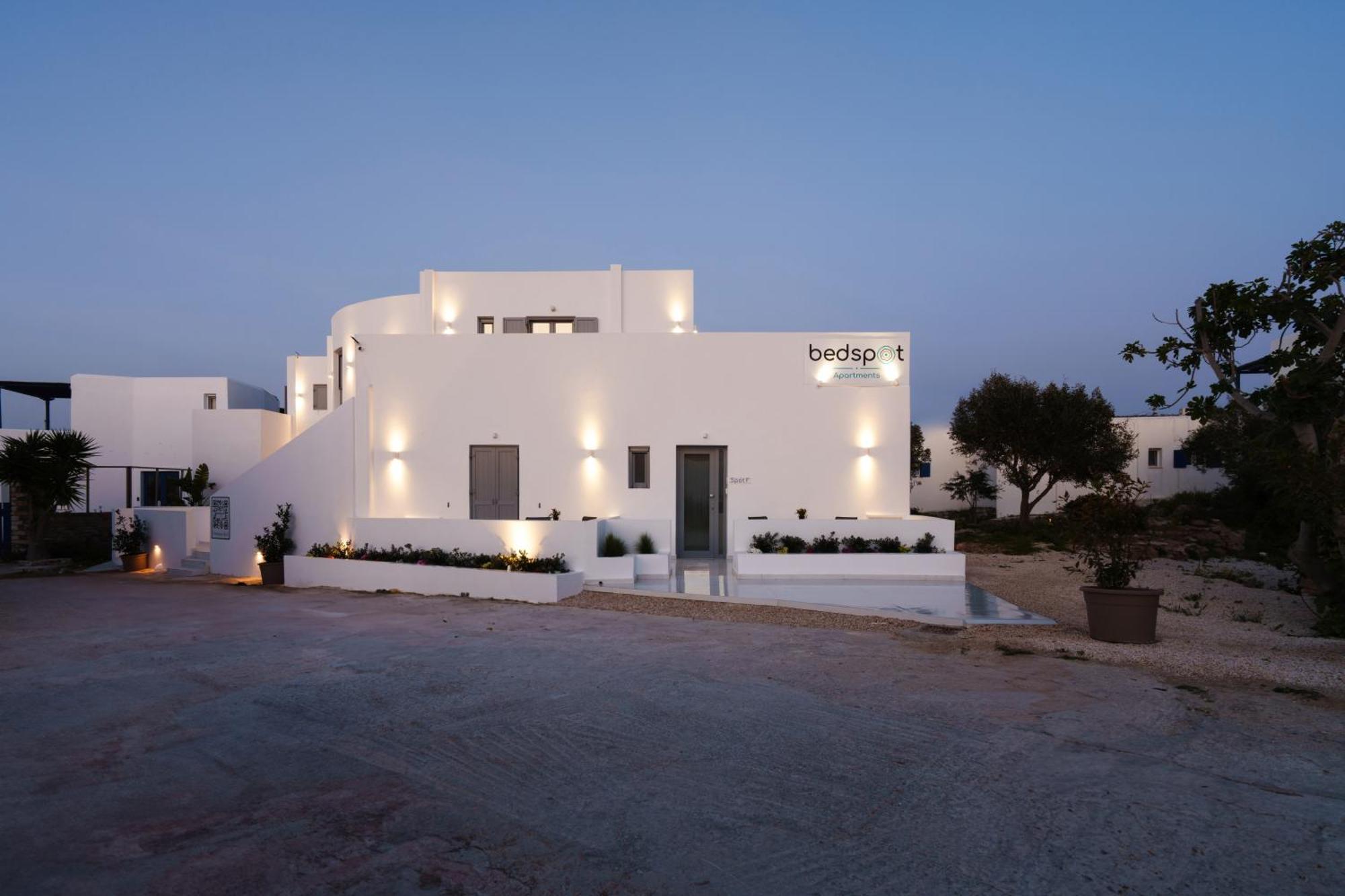 Bedspot Apartments Paros Naoussa Esterno foto