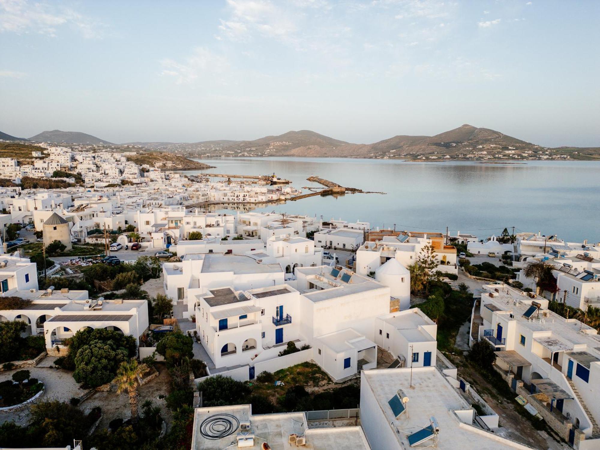 Bedspot Apartments Paros Naoussa Esterno foto